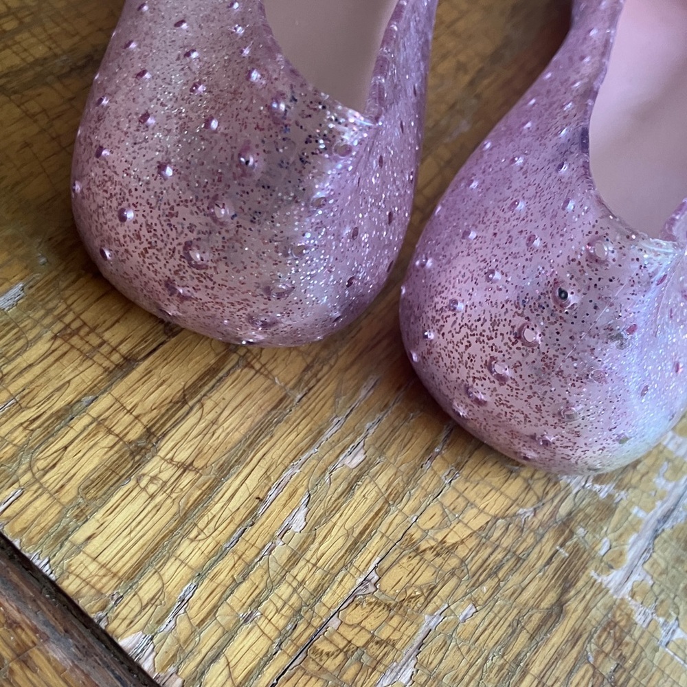 Wonder Nation Glittery Pink Dress Shoes with Bow - Picture 3 of 5